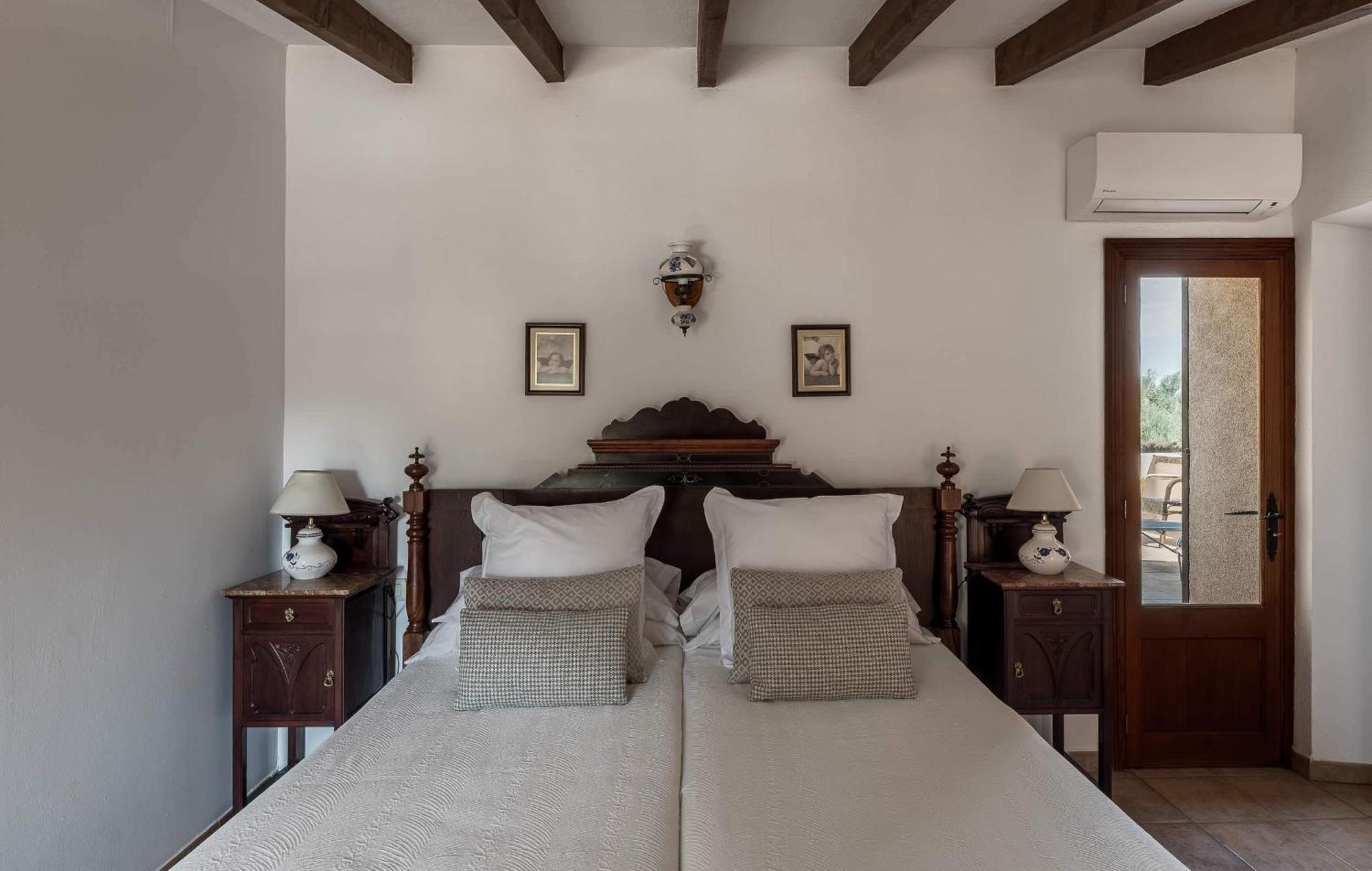 Finca Es Torrent Campos  Room photo